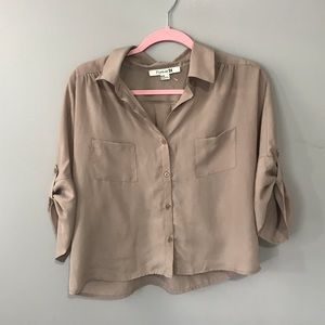 FOREVER 21 - tan short sleeve blouse